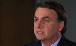 VÍDEO: Bolsonaro muda o tom ao falar na TV e evita críticas ao isolamento social