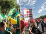 Cidades de SC registram manifestações contra e a favor de Bolsonaro no Dia do Trabalhador