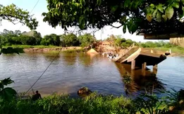 Desabamento de ponte deixa 3 mortos e 5 feridos em rodovia do Amazonas