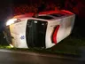 Jovem embriagado é preso após furtar e capotar ambulância em Pouso Novo