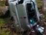 Carro capota na SC-157 em Quilombo e deixa quatro pessoas feridas