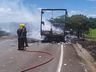 Caminhão pega fogo na SC-157 e mobiliza bombeiros em SLOeste