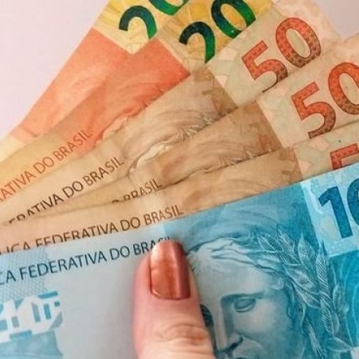 Auxílio emergencial do Estado deve começar a ser pago neste mês