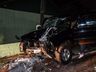 VÍDEO: Condutor colide caminhonete em poste e moradores cobram providências 
