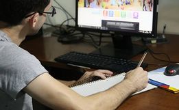 Famílias enfrentam desafio no auxílio de atividades escolares
