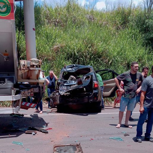 Caminhão de SMOeste se envolve em grave acidente no Paraná
