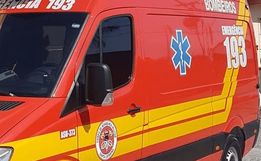 Adolescente é salvo por populares após afundar no Rio Uruguai, em Mondaí