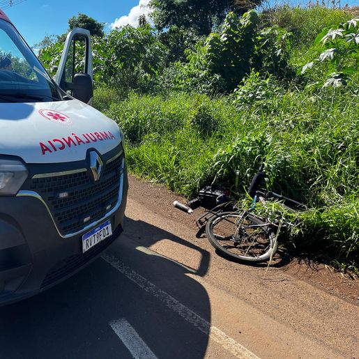 Ciclista fica gravemente ferida ao ser atingida por carro na SC-163