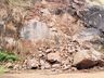 Vídeo: Desmoronamento de pedras é registrado na SC 386 em Mondaí