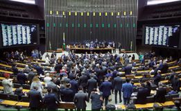 Senado discute liberação de orientação partidária em votação sobre mais vagas na Câmara 