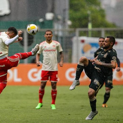 América-MG derrota o Inter, e Palmeiras vence o Brasileirão por antecipação