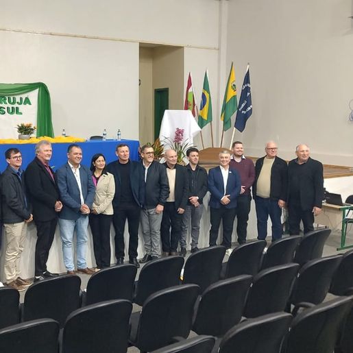 Guarujá do Sul sedia reunião de prefeitos da AMEOSC 
