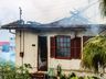 Casa é atingida por incêndio em São Miguel do Oeste; fotos