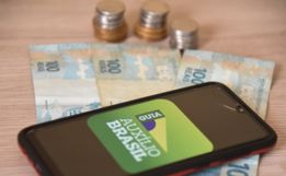 Auxílio Brasil de R$ 600 começa a ser pago a 20,2 milhões de famílias