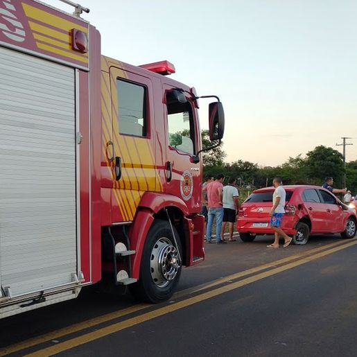 Mulheres ficam feridas em acidente na BR-163