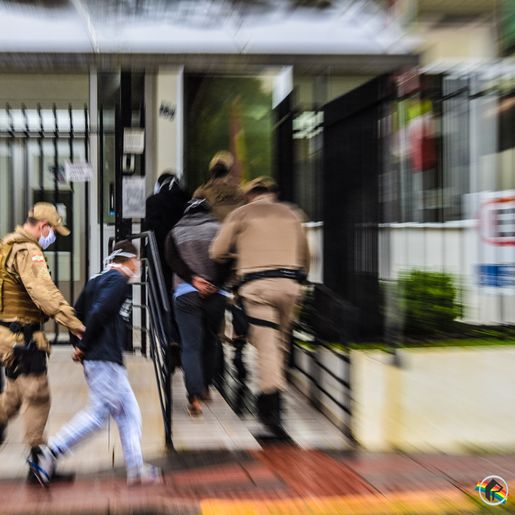 Polícia Militar prende 3 por tráfico de drogas em São Miguel do Oeste 