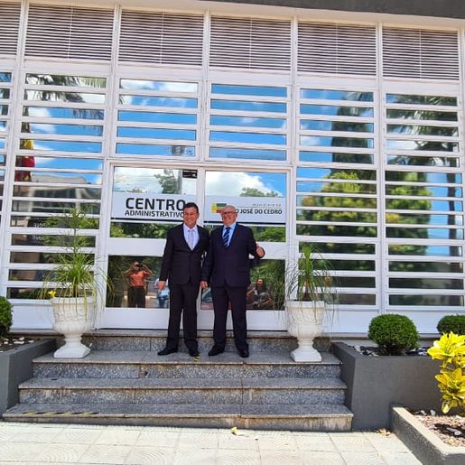 Vereadores, prefeito e vice são empossados em São José do Cedro