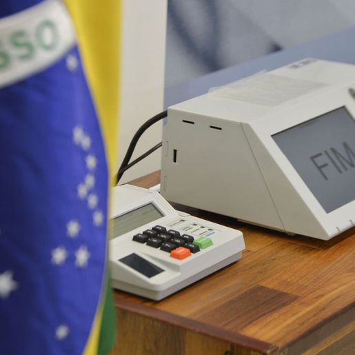 Barroso recebe presidentes da Câmara e do Senado para discutir eleição