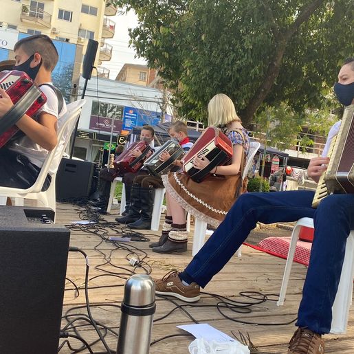 FOTOS: Programação do Dia D em Itapiranga tem diversas atrações na praça