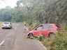 Mulher sofre ferimentos leves em saída de pista na SC 163 em Itapiranga