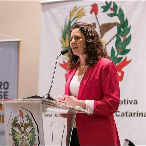 Debate para combater evasão escolar ganha destaque no estado