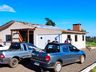 Casa tem o telhado arrancado com ventos fortes