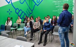 Empresas associadas a CDL apresentam vagas à Formandos do Projeto Escola do Varejo