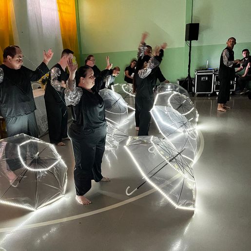 APAE celebra 47 anos com homenagens, livro e novas salas em SMO