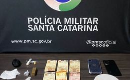 Casal é preso por tráfico de drogas após denúncia de usuário em Maravilha