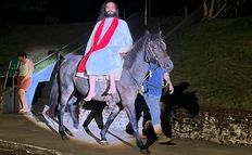 Encenação de Paixão e Morte de Cristo reúne grande público em Itapiranga