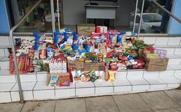 Grupo Amigos da Ferrugem realiza entrega de alimentos arrecadados em evento