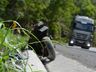 Homem sofre fratura em uma das pernas em queda de motocicleta na BR-282