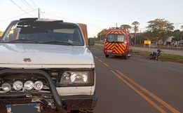 Homem fica ferido após colisão entre moto e caminhonete na BR-163 em SJCedro