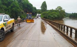 Liberada ponte sobre Rio Sargento na SC-161 entre Romelândia e Flor do Sertão