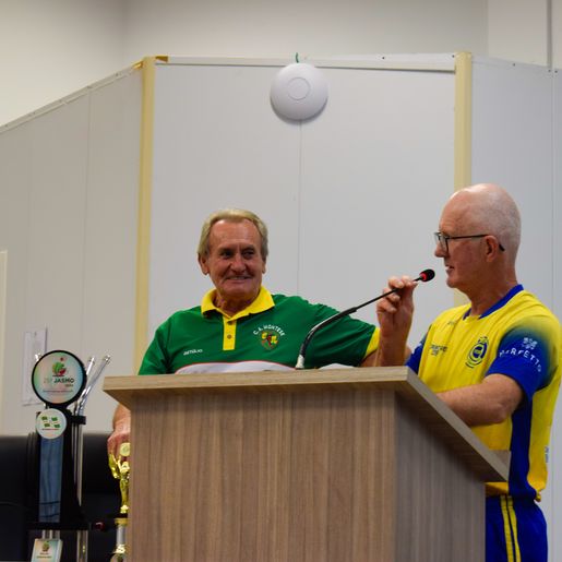 Praticantes de bolão recebem homenagem na Câmara pelos 70 anos de história