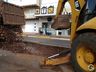 Empresa realiza reparos na Avenida Gustavo Fetter, em Iporã do Oeste