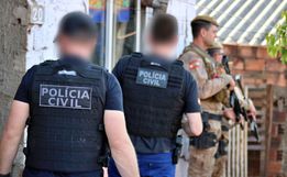 Operação da Polícia prende quatro pessoas e apreende arma de fogo em SMOeste