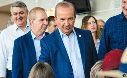 Governador Jorginho Mello cumpre roteiro na região e visita Hospital Regional