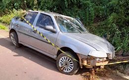 Acidente entre carro e micro-ônibus deixa dois feridos na SC-305