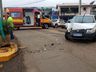Veículo colide em poste de energia elétrica no centro de Iporã do Oeste