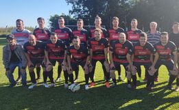 Flamengo vence e assume liderança do municipal de campo em Cedro
