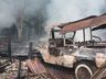 Incêndio deixa galpão completamente destruído