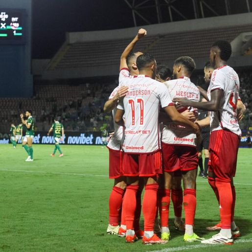 Inter vence o Palmeiras fora de casa e tem pontuação de líder 