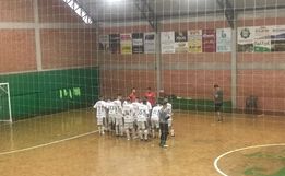 Joni Gool dita as regras da partida, vence Fraiburgo e disputa pelo empate no próximo sábado