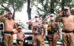 PMSC participa de despedida do hospital de criança curada após tratamento oncológico