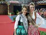 Tainá Dill é a rainha da 42ª Oktoberfest
