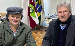 Prefeito de Tunápolis reassume cargo após tratamento de saúde 