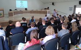 São João do Oeste realiza evento de lançamento do projeto "Plantando Água"