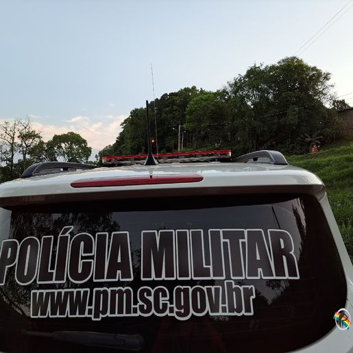 Homem é preso por agredir esposa em Itapiranga 