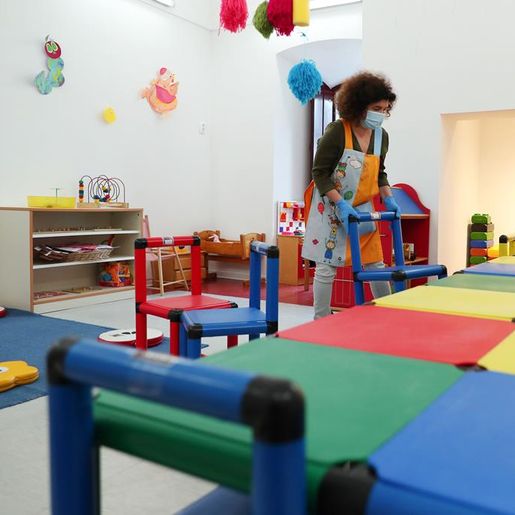 Reabertura das creches vai acontecer entre os dias 26 de abril e 3 de maio